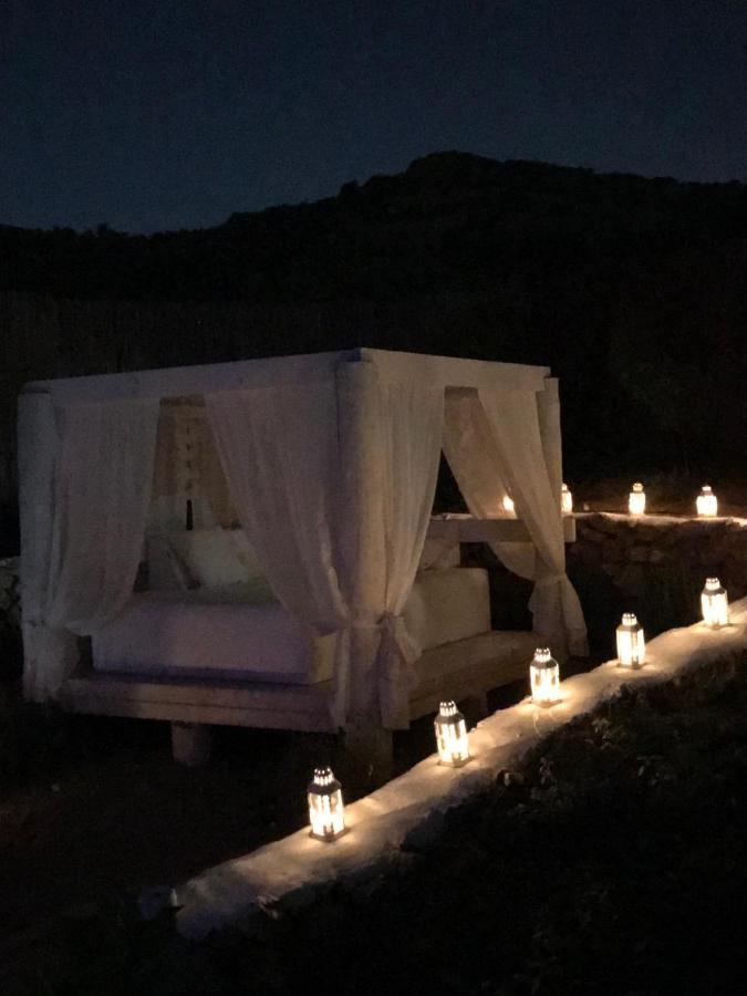 Domo Suites Masia Cal Geperut Badalona Esterno foto