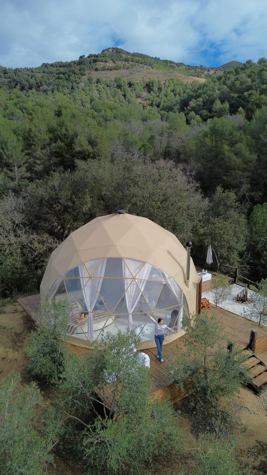 Domo Suites Masia Cal Geperut Badalona Esterno foto