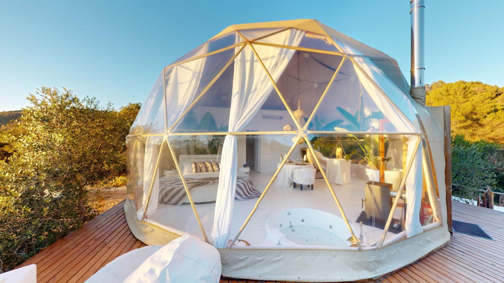 Domo Suites Masia Cal Geperut Badalona Esterno foto