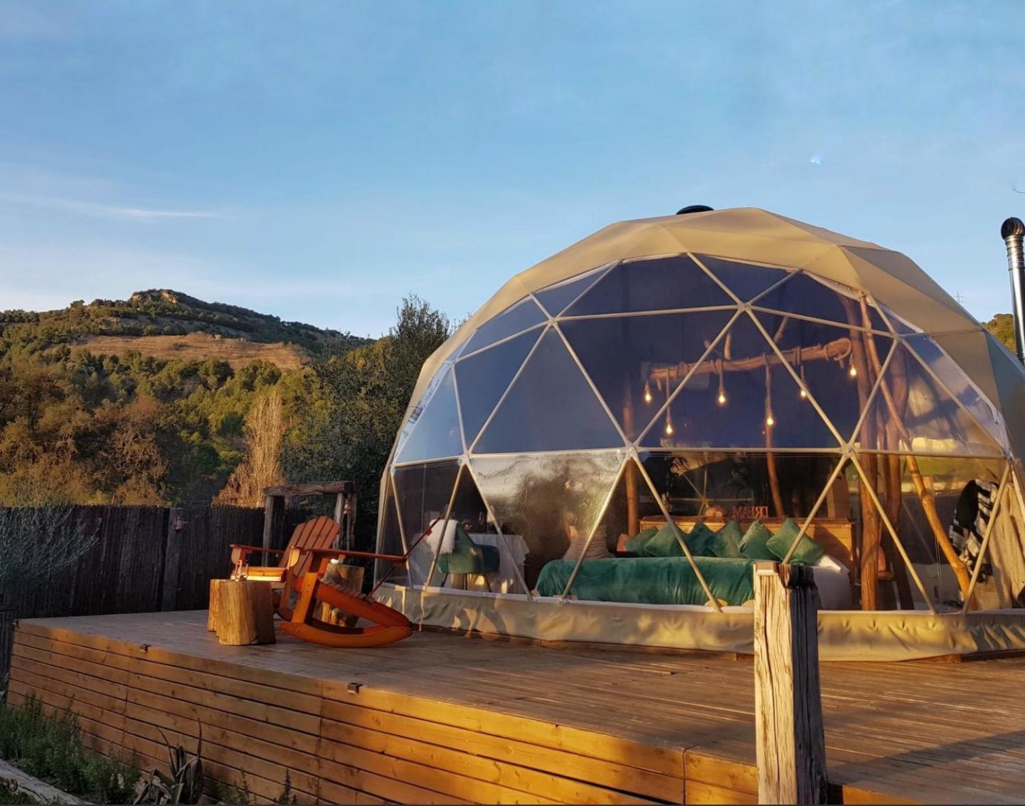 Domo Suites Masia Cal Geperut Badalona Esterno foto