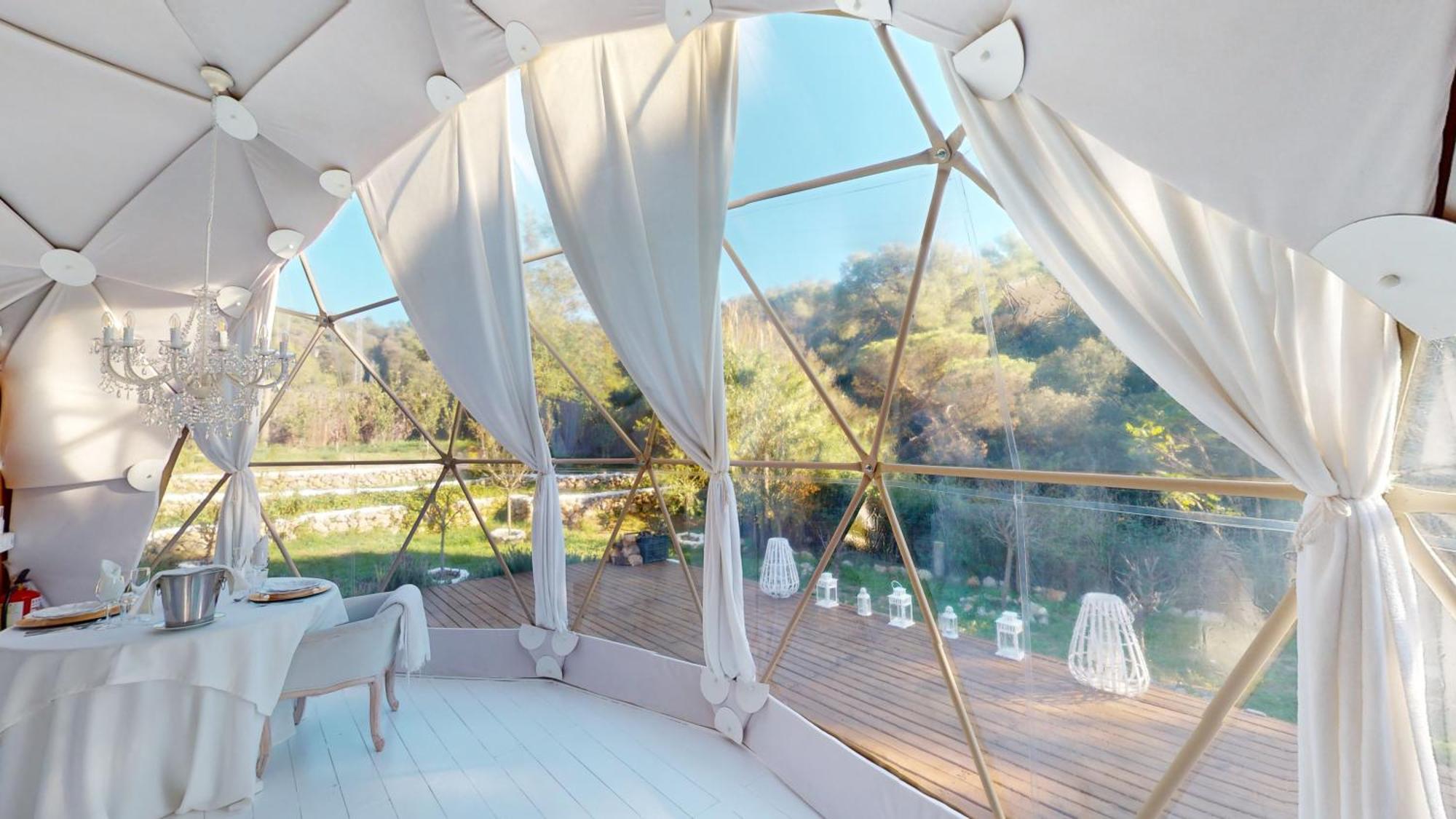 Domo Suites Masia Cal Geperut Badalona Esterno foto